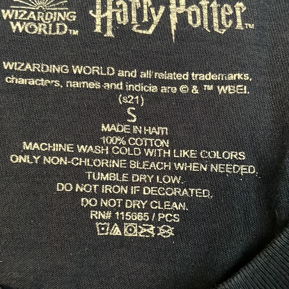 EUC - Harry Potter T- Shirt - Size S - Picture 10 of 10